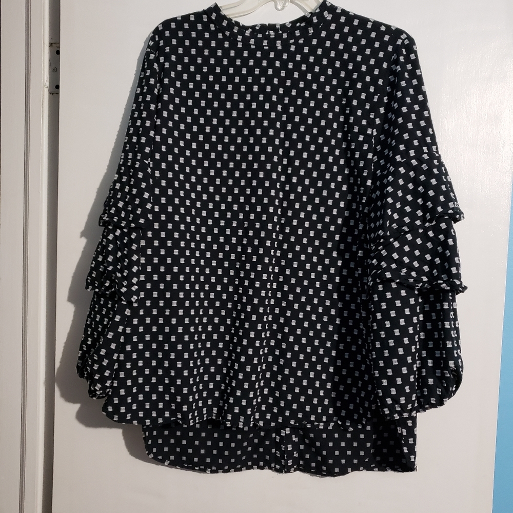 Loft Tiered Balloon Sleeve Textured Blouse 100% Cotton  Black White Size Large